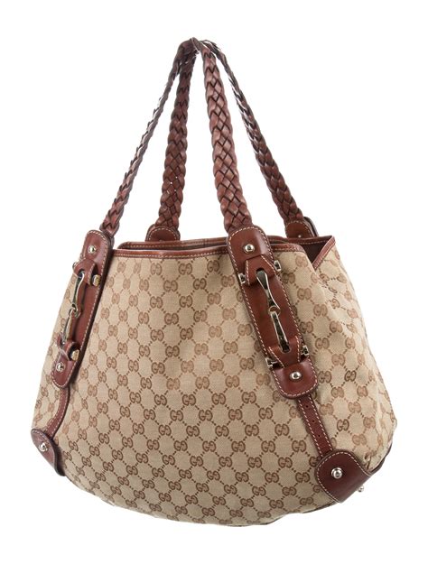 gucci pelham shoulder bag.